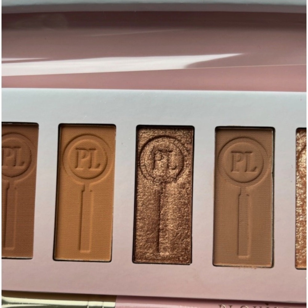 P.Louise Eyedentify Your Worth Eyeshadow Palette Brand New